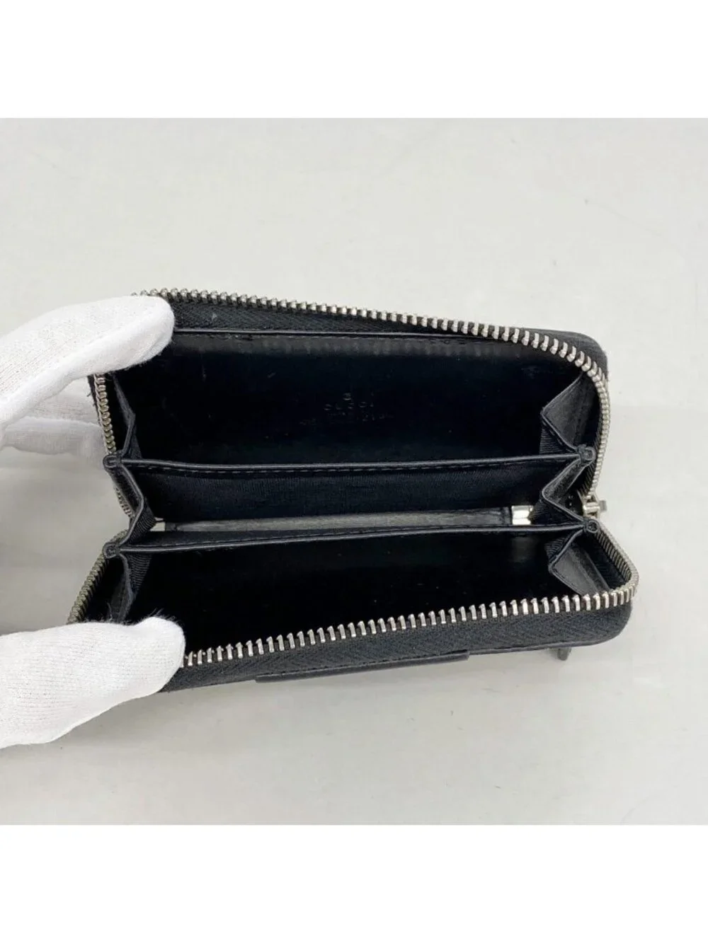 ★SOLD★ Gucci Coin Case GG Supreme Leather Black Brown Silver - Picture 3 of 7